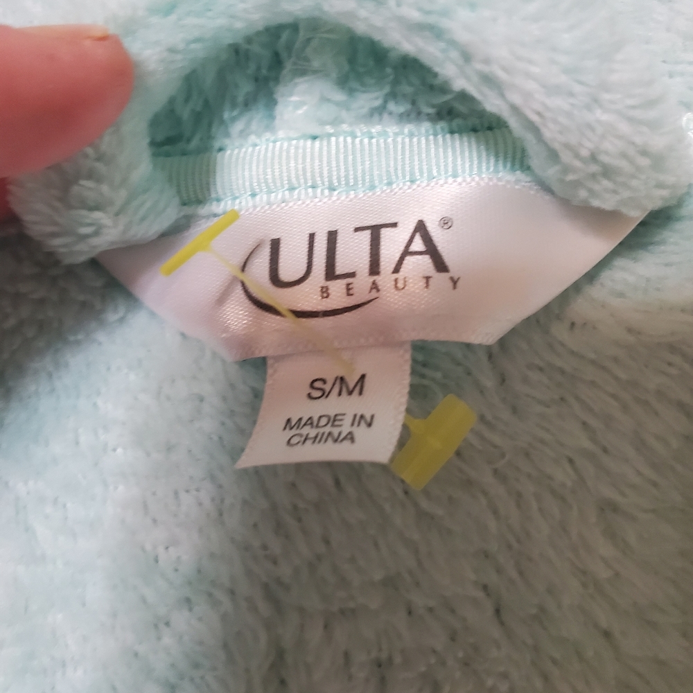 Ulta Robe - Picture 5 of 5